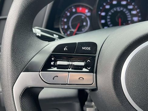 Certified 2023 Hyundai Elantra SEL w/ Preferred Accessory Package FWD image 21