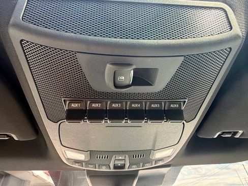 Used 2022 Ford F350 Lariat w/ Lariat Ultimate Package AWD/4WD image 31
