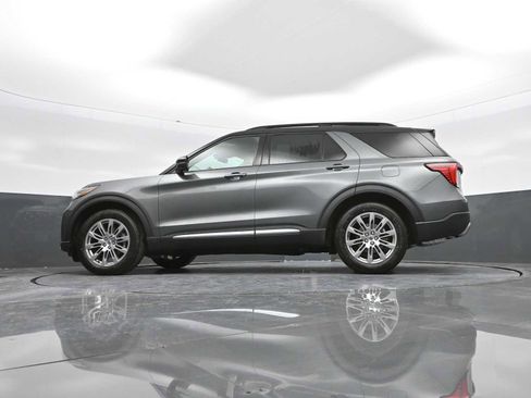 New 2026 Ford Explorer Platinum image 61