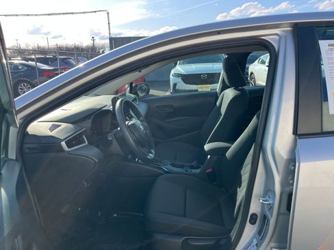 Used 2025 Toyota Corolla LE image 26