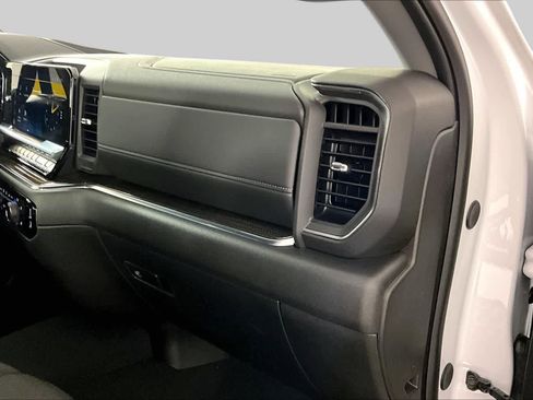 Certified 2024 Chevrolet Silverado 1500 LT AWD/4WD image 18