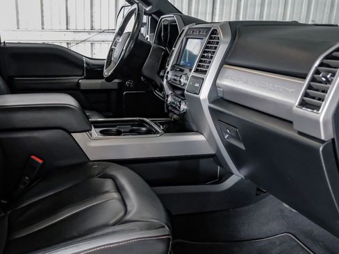 Used 2021 Ford F450 Platinum w/ FX4 Off-Road Package image 12