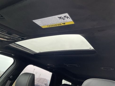 Used 2023 Hyundai Palisade Calligraphy image 25