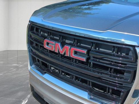 Used 2021 GMC Yukon SLE AWD/4WD image 9