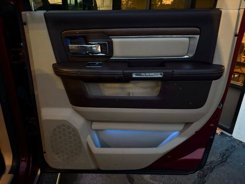 Used 2013 RAM 2500 Laramie w/ Convenience Group image 17