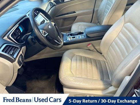 Used 2017 Ford Fusion SE w/ Equipment Group 602A image 14