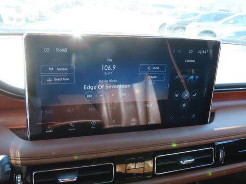 Certified 2023 Lincoln Nautilus Reserve w/ Luxury Package image 30