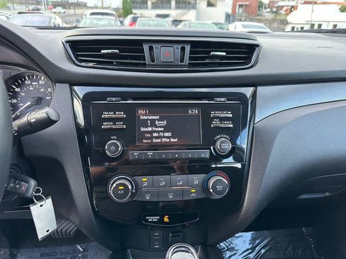 Used 2018 Nissan Rogue Sport S FWD image 42