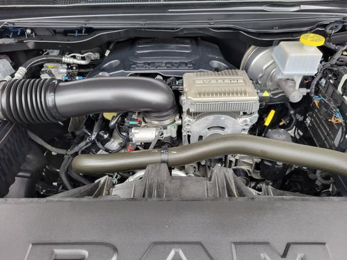Used 2023 RAM 1500 Laramie AWD/4WD image 28