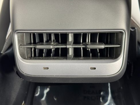 Used 2022 Tesla Model 3 Long Range image 35