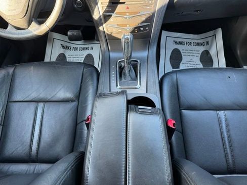 Used 2013 Lincoln MKT FWD image 21