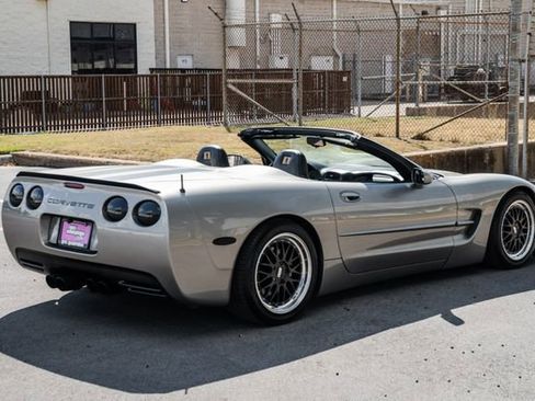 Used 1998 Chevrolet Corvette Convertible w/ Memory Pkg image 42