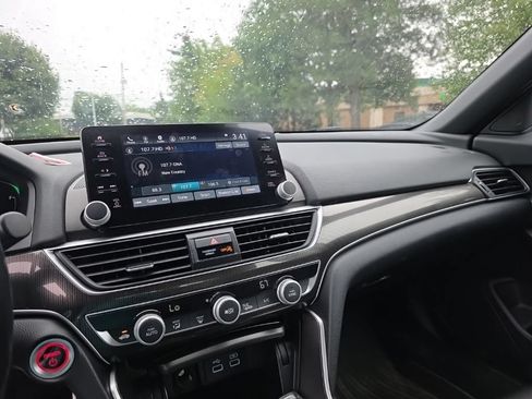 Used 2022 Honda Accord Sport image 22