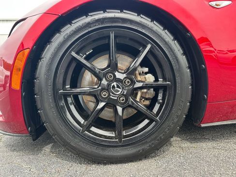 Used 2020 MAZDA MX-5 Miata Sport image 12