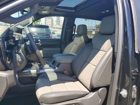 New 2026 Chevrolet Silverado 1500 ZR2 AWD/4WD image 19