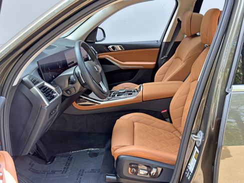 Used 2025 BMW X7 xDrive40i AWD/4WD image 17
