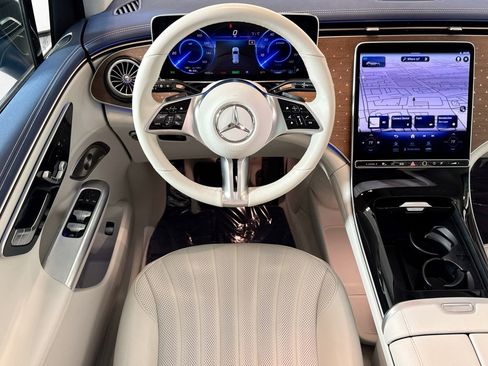 Certified 2023 Mercedes-Benz EQE 500 4MATIC SUV image 21