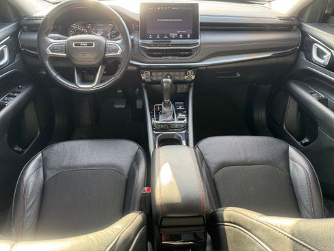 Used 2022 Jeep Compass Trailhawk w/ Trailhawk Convenience Group image 12