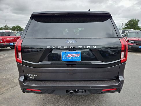 New 2026 Ford Expedition Active RWD image 10
