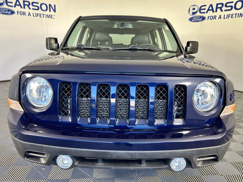 Used 2016 Jeep Patriot High Altitude FWD image 2