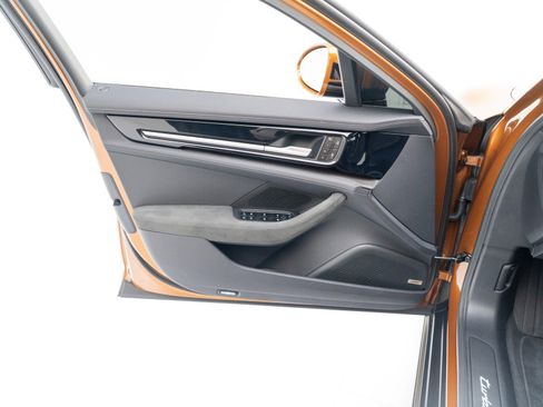 Used 2025 Porsche Panamera Turbo image 24