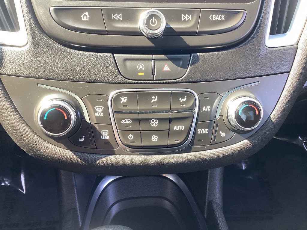 Used 2024 Chevrolet Malibu LT FWD image 22