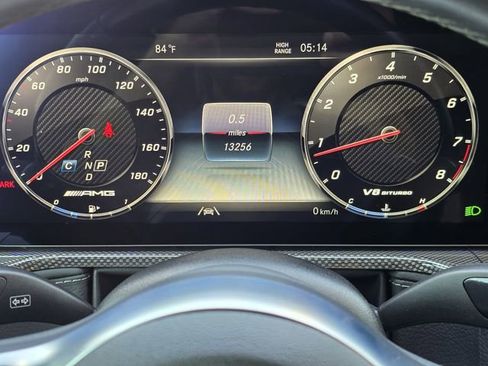 Used 2024 Mercedes-Benz G 63 AMG 4MATIC w/ Seat Comfort Package image 17