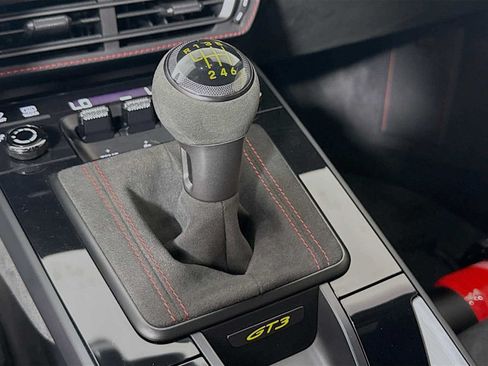 Certified 2022 Porsche 911 GT3 RWD image 14