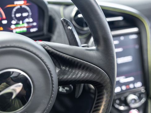 Used 2022 McLaren 720S Performance RWD image 37