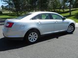 Used 2010 Ford Taurus SE image 4
