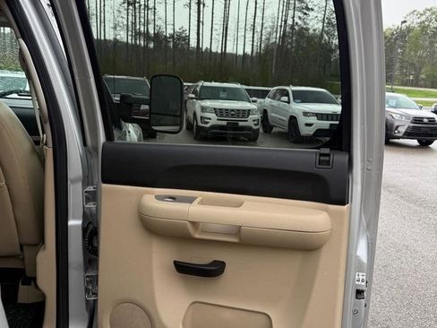 Used 2011 Chevrolet Silverado 3500 LT w/ Interior Plus Package AWD/4WD image 19