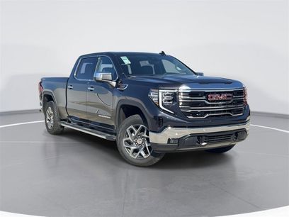 New 2026 GMC Sierra 1500 SLT w/ SLT Premium Package