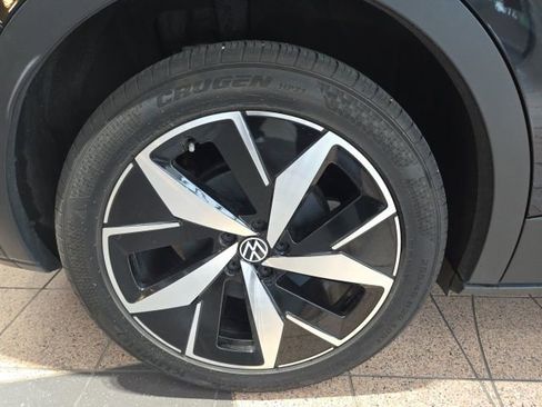 Used 2023 Volkswagen ID.4 Pro S AWD/4WD image 27