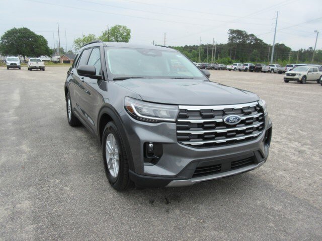 New 2026 Ford Explorer Active w/ Active Comfort Package RWD image 7