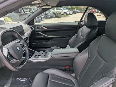Used 2025 BMW 430i Convertible w/ Premium Package RWD image 17