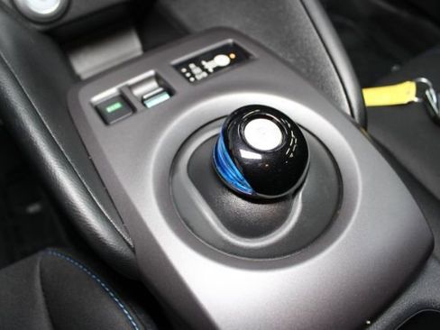 Used 2024 Nissan Leaf S image 15