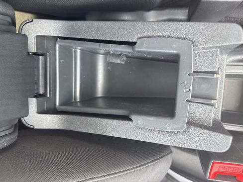 Used 2022 Ford EcoSport SE w/ SE Convenience Package image 21