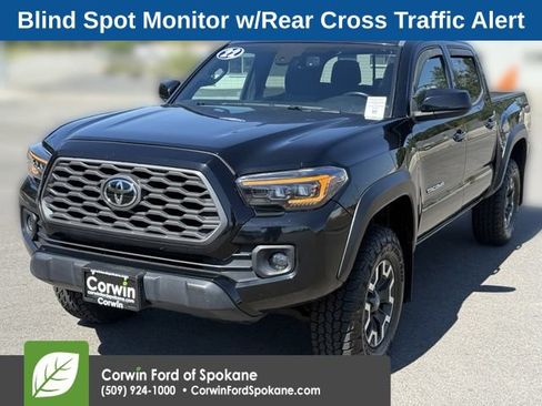 Used 2022 Toyota Tacoma TRD Off-Road w/ Technology Package AWD/4WD image 5