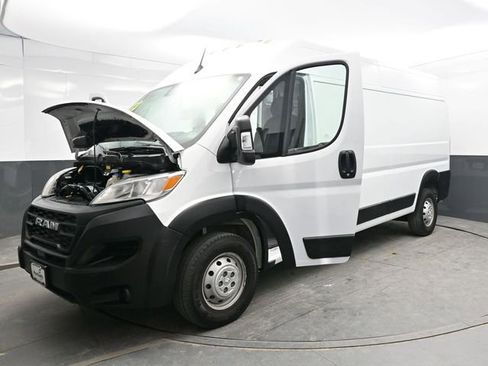 Used 2023 RAM ProMaster 2500 image 38