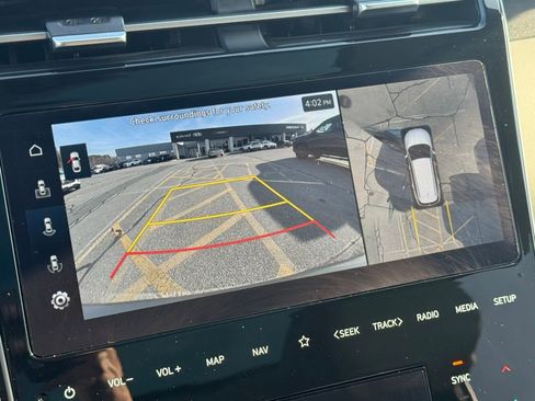 Used 2024 Hyundai Tucson Limited image 33