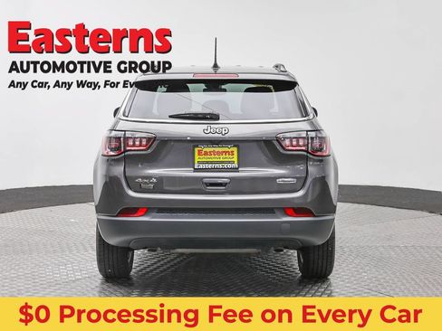 Used 2024 Jeep Compass Latitude AWD/4WD image 6