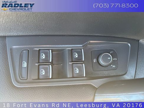 Used 2021 Volkswagen Tiguan SE AWD/4WD image 13