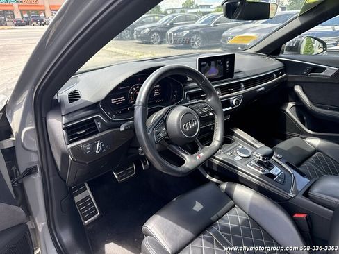 Used 2019 Audi S4 Premium Plus w/ Premium Plus Package AWD/4WD image 19