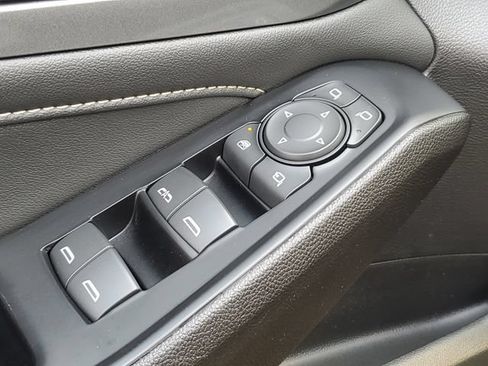 Used 2023 Chevrolet Traverse LT w/ LT Premium Package AWD/4WD image 25