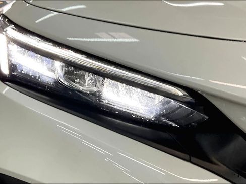 Used 2024 Honda Civic EX image 31