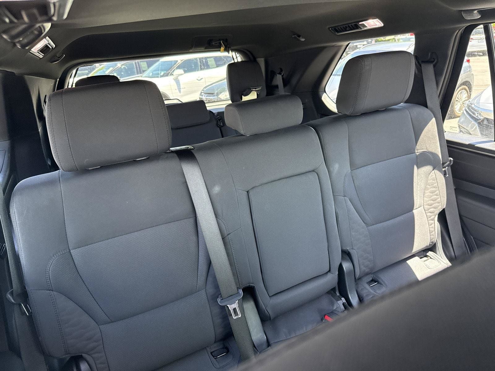 Used 2025 Toyota Sequoia SR5 AWD/4WD image 41