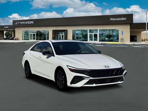 New 2026 Hyundai Elantra SEL Sport Premium w/ Cargo Package FWD image 11