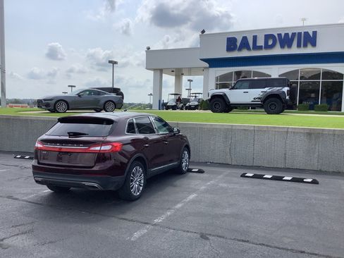 Used 2018 Lincoln MKX Reserve w/ Lincoln MKX Climate Package FWD image 7