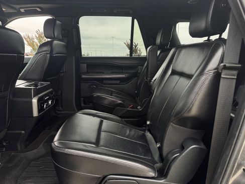 Used 2020 Ford Expedition Max XLT w/ Equipment Group 202A RWD image 27