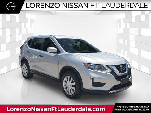 Used 2020 Nissan Rogue S AWD/4WD image 1